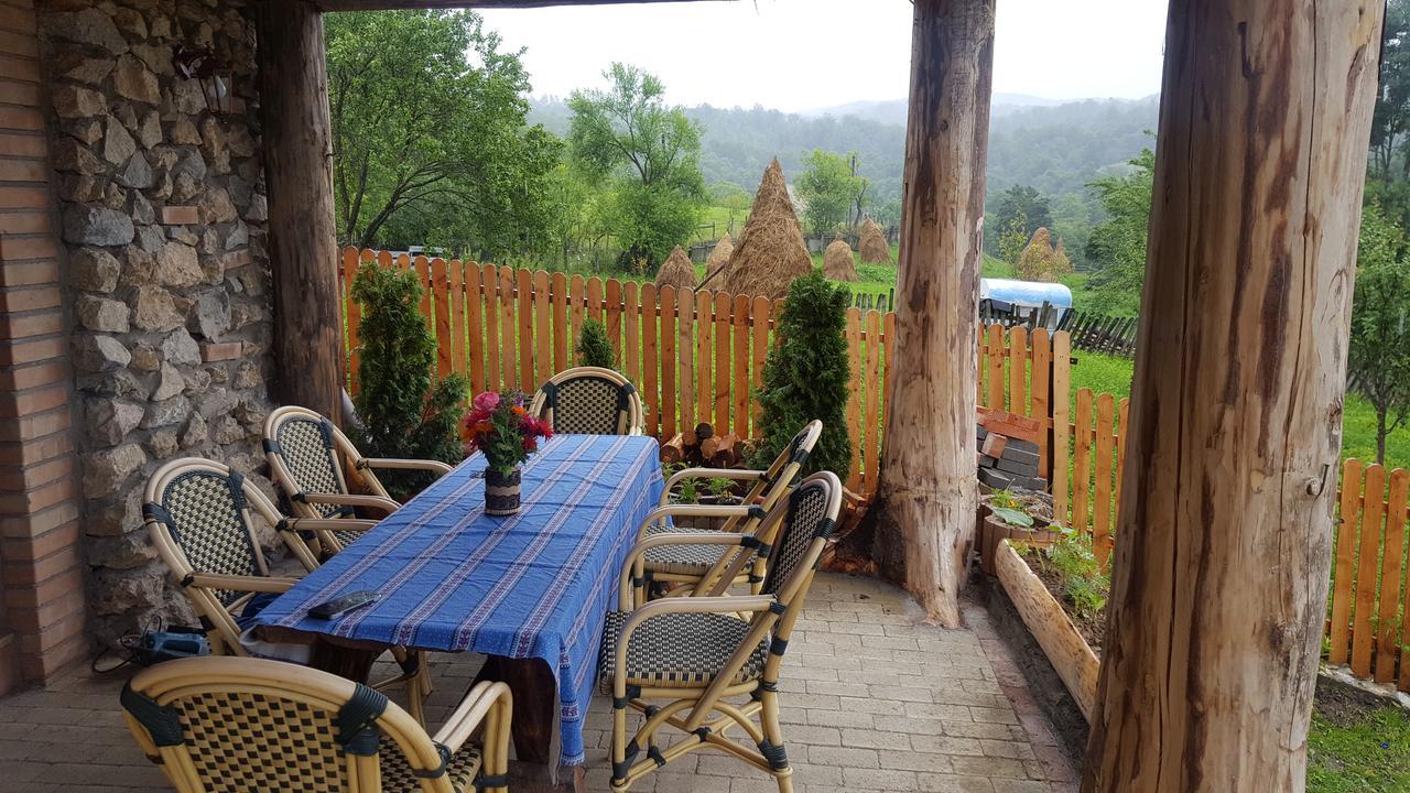 Casa Din Piatra Hotel Poiana  Eksteriør billede