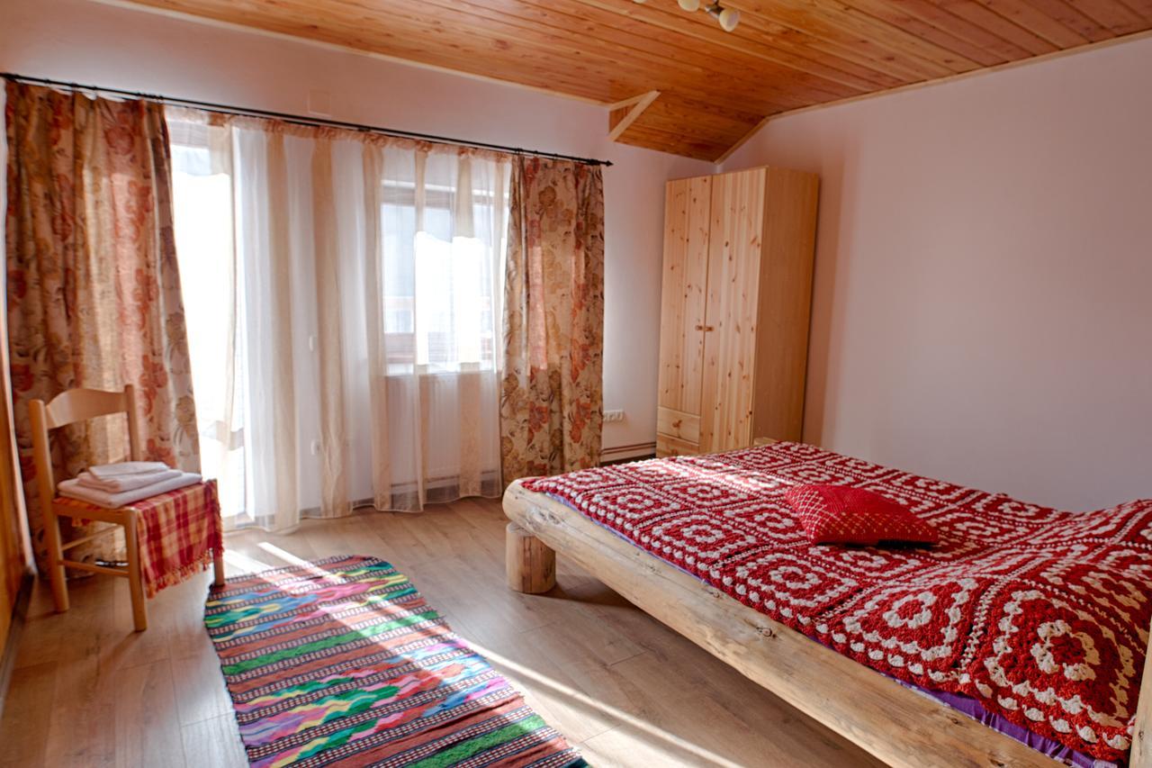 Casa Din Piatra Hotel Poiana  Eksteriør billede