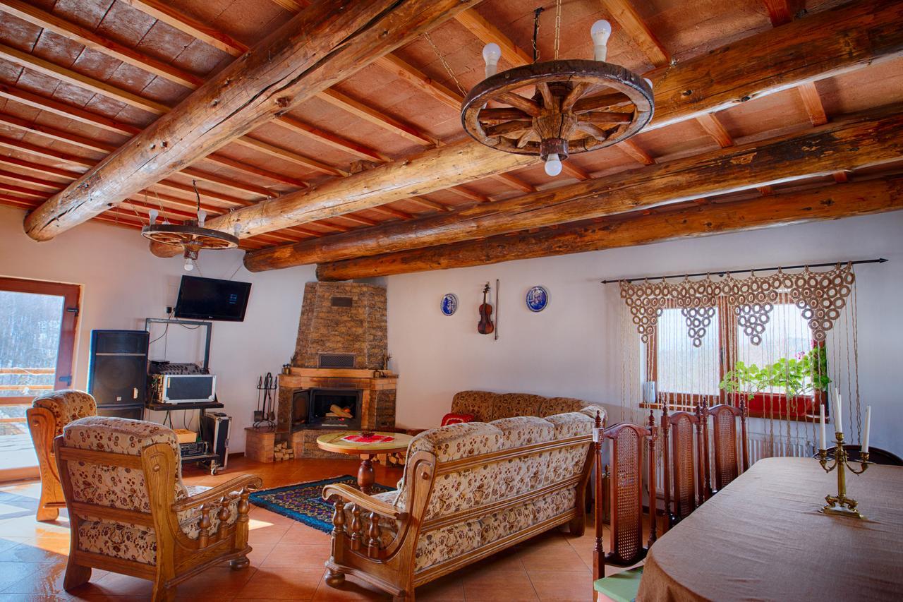 Casa Din Piatra Hotel Poiana  Eksteriør billede